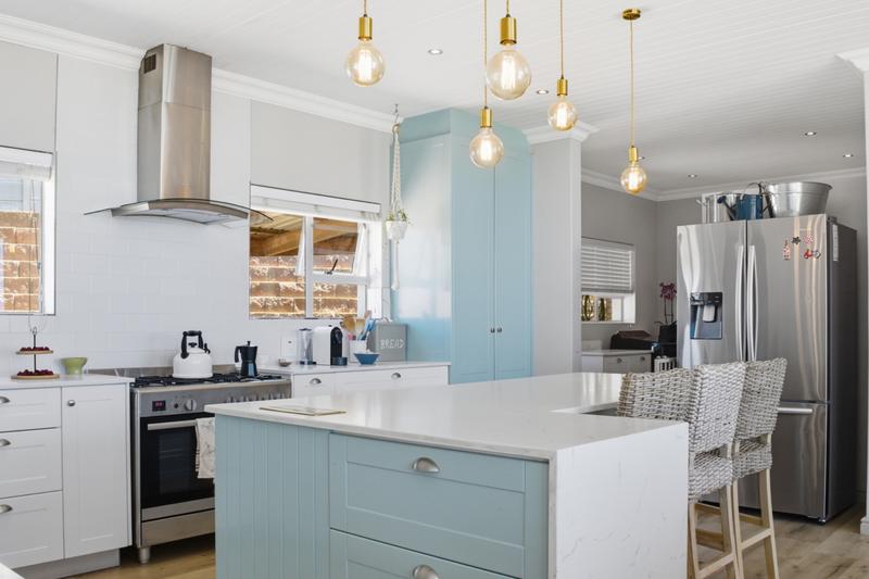 4 Bedroom Property for Sale in Hartenbos Heuwels Western Cape